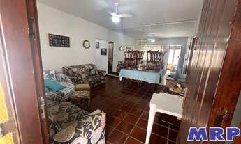 Imagem 4: Casa no bairro Sumaré, com ótima localização, perto do centro de Caraguatatuba