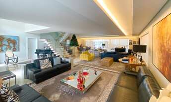 Imagem 4: Linda Casa à Venda no Santa Mônica Jardins Barra da Tijuca de 700m² com Sala Ampla 5 Suíte