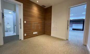 Imagem 3: Excelente sala à venda com 134m² na Torre do Rio Sul em Botafogo Excelente sala com 138m²