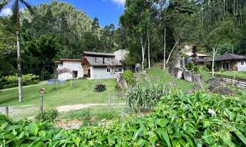 Imagem 3: SITIO A VENDA EM CAMBORIÚ COM UMA LINDA ESTRUTURA PARA EVENTOS