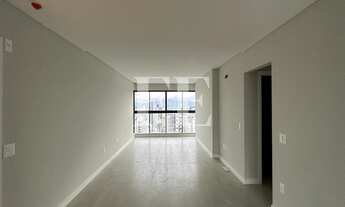 Imagem 2: APARTAMENTO NO ULTIMO ANDAR A VENDA NO EDIFÍCIO MUELLER OCEAN CLUB COM 4 SUÍTES E 3 VAGAS