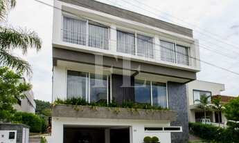 Imagem 7: A MAIOR E MAIS LUXUOSA CASA EM CONDOMÍNIO FECHADO EM BALNEÁRIO CAMBORIÚ - PÉ NA AREIA