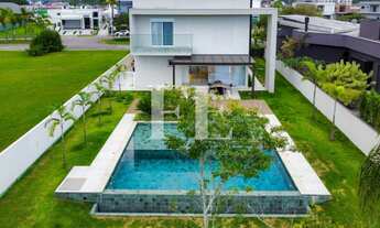 Imagem 3: CASA A VENDA NO CONDOMINIO DO GOLF A POUCOS MINUTOS DE BALNEÁRIO CAMBORIÚ COM 4 SUÍTES FIN