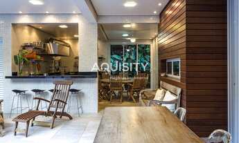 Imagem 4: Belíssima casa a venda na praia do Iporanga Guarujá, 5 suítes, piscina com deck, salão de