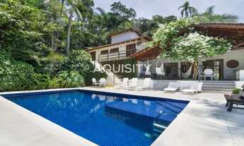 Imagem: Casa à venda em Iporanga Guarujá, conforto
