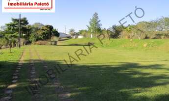 Imagem 4: Sítio frente ao asfalto a venda na cidade de Porangaba interior de SP, próximo a Rod Caste