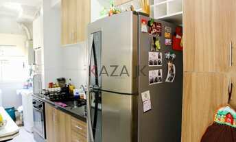 Imagem 3: Apto de 67 m² com 2 dts, 1 suíte com vista para o bairro. Repleto de armários. Sala com do