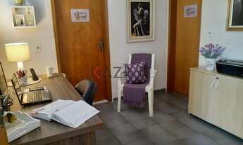 Imagem: Comprar/vendo Casa (dois pavimentos) a