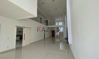 Imagem 3: Imóvel de luxo em condomínio: 4 quartos, 4 suítes, 3 salas, 5 banheiros, 4 vagas na cidade