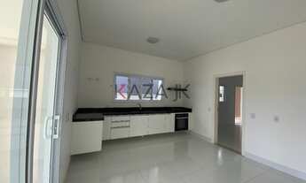 Imagem 7: Imóvel de luxo em condomínio: 4 quartos, 4 suítes, 3 salas, 5 banheiros, 4 vagas na cidade