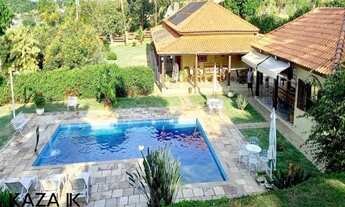 Imagem 2: Casa térrea mobiliada a venda com 4 dormitórios e casa de caseiro no Cafezal IV