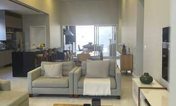 Imagem 3: Casa térrea a venda com 3 Suites, gourmet, piscina, 4 vagas no condomínio de alto padrão R