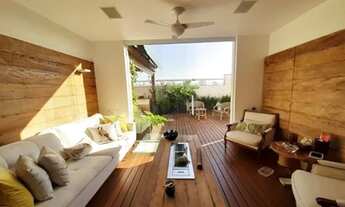 Imagem 2: 3 dormitórios na Rua Benedito Lapin