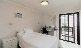 Imagem 6: 4 dormitórios na Rua Doutor Ivo Define Frasca