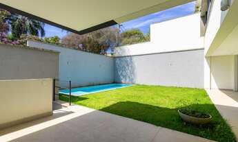 Imagem 2: 4 dormitórios na Rua Cristovão Pereira