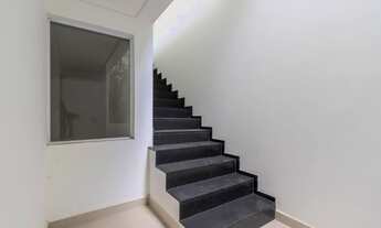 Imagem 5: 4 dormitórios na Rua Cristovão Pereira