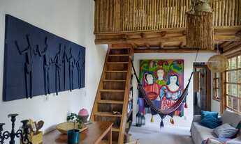 Imagem 4: CASA EM MEIO A NATUREZA A 5 MINUTOS DO CENTRO DE EMBU DAS ARTES