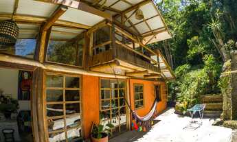 Imagem: CASA EM MEIO A NATUREZA A 5 MINUTOS DO CENTRO