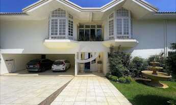 Imagem 4: Linda casa clássica, imponente e integrada, com ótimos acabamentos - GRANJA VIANA