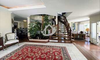 Imagem 6: Linda casa clássica, imponente e integrada, com ótimos acabamentos - GRANJA VIANA