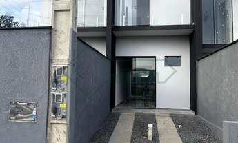 Imagem: LINDO GEMINADO COM 02 SUÍTES NO PETRÓPOLIS