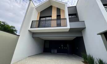 Imagem: LINDO SOBRADO COM 03 SUÍTES 186 M²