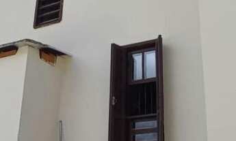 Imagem 4: CASA NO CENTRO DE BALNEÁRIO PIÇARRAS 01 SUÍTE + 02 DORMITÓRIOS 02 VAGAS DE GARAGEM