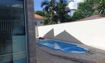 Imagem 3: CASA NO CENTRO DE BALNEÁRIO PIÇARRAS 01 SUÍTE + 02 DORMITÓRIOS 02 VAGAS DE GARAGEM