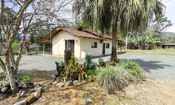 Imagem: LINDA CHÁCARA NO BAIRRO PIRABEIRABA NA