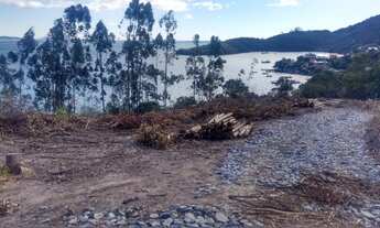 Imagem: INVISTA EM UM PARAÍSO À BEIRA-MAR EM PORTO
