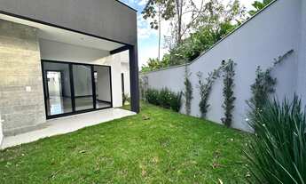 Imagem 6: CASA DE ALTO PADRÃO NO GLÓRIA | RUA SEM SAÍDA | 02 VAGAS DE GARAGEM | CHURRASQUEIRA