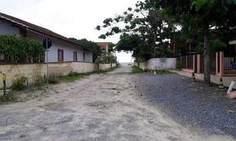 Imagem 4: Oportunidade Única à Beira-Mar na Encantadora Praia do Chico, Barra do Sul/SC