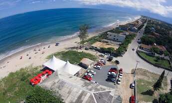Imagem: Oportunidade Única à Beira-Mar na Encantadora