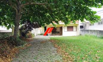 Imagem: Casa Comercial de 4 Quartos à Venda em