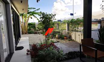 Imagem: Casa à venda com 4 dormitórios no Campeche