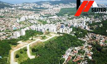 Imagem: Terreno a venda no bairro Itacorubi com