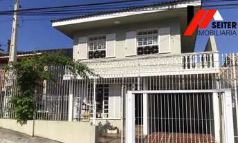 Imagem: Casa a venda de 4 dormitórios no Centro