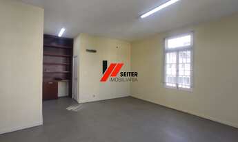 Imagem 5: Casa com 680 m2 estilo antigo no centro de Florianopolis