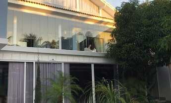 Imagem: 5 dormitórios, 5 suíte, 7 banheiro, 1