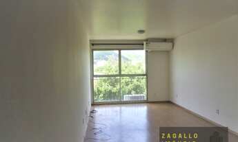 Imagem: 3 dormitórios, 2 banheiro, 1 vaga na garagem