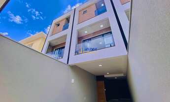 Imagem 2: Imperdível: Casa à venda na Vila Salete, São Paulo-SP! 3 quartos, 1 suíte, 2 salas, 3 banh