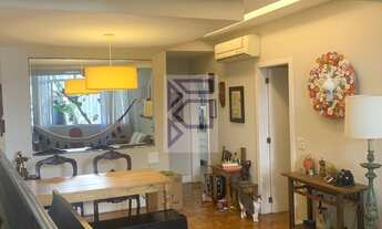 Imagem 2: Oportunidade única: apartamento à venda em Copacabana, Rio de Janeiro-RJ, com 3 quartos e