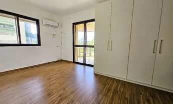 Imagem 2: Apartamento de Luxo de 4 Quartos na Barra da Tijuca - Frente Praia - 2 Suítes - 3 Salas