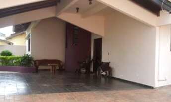 Imagem 3: Vende-se sobrado em Sinop MT, sendo no piso superior 2 suítes