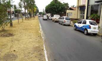 Imagem 2: Terreno inteiro na Avenida das Sibipirunas, de 525 m²