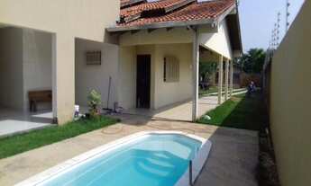 Imagem 2: Vende-se em Sinop, casa no Jardim Jacarandas, contendo 02 quartos sendo 01 suíte com clos