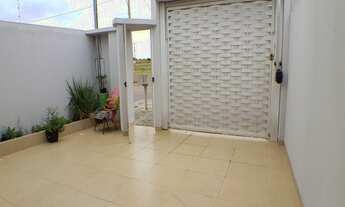 Imagem 3: Vende-se 2 casas, tendo cada uma: com 2 quartos, sendo 1 suíte, toda no porcelanato, forro