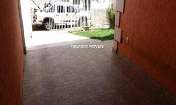 Imagem 2: Vende-se casa com 3 quartos, sendo uma suíte, wc, sala de 2 Ambientes, cozinha. garagem pa