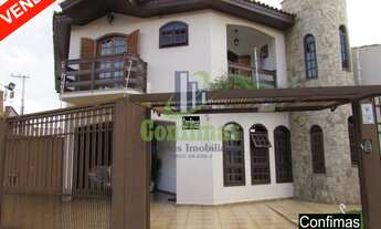 Imagem: Casas à venda. Confimas - Negócios Imobiliários