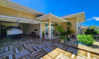 Imagem 2: Casa na Enseada de Brito, Palhoça/SC, 3Dorm1Suíte, Escrít/Públic, 100mt do Mar